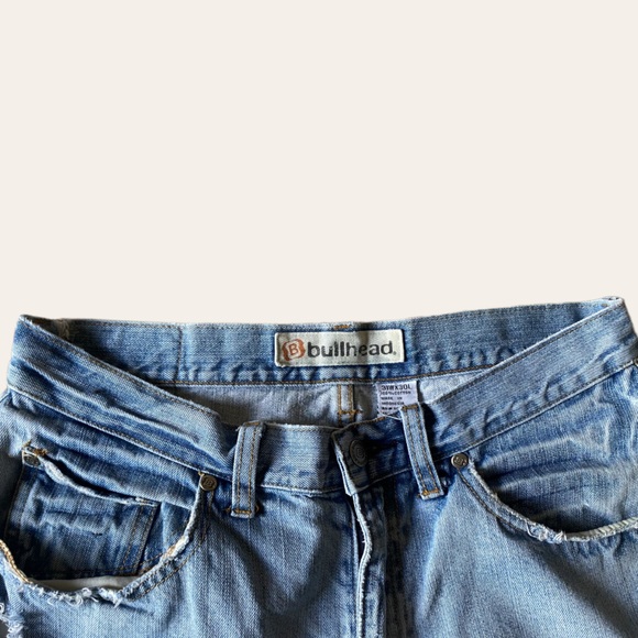 Bullhead Bootcut/ Straight leg Jeans - Picture 3 of 3